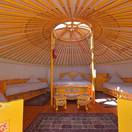 Yourte Nomade-Lodge Les Ecrennes Ngoại thất bức ảnh