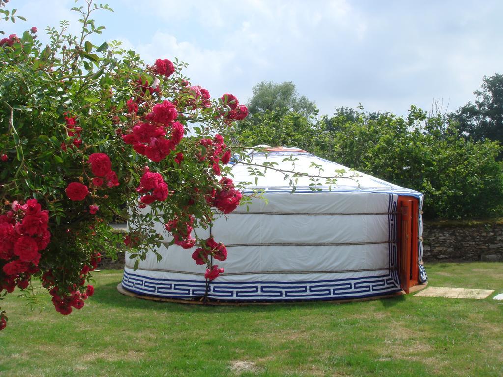 Yourte Nomade-Lodge Les Ecrennes Ngoại thất bức ảnh