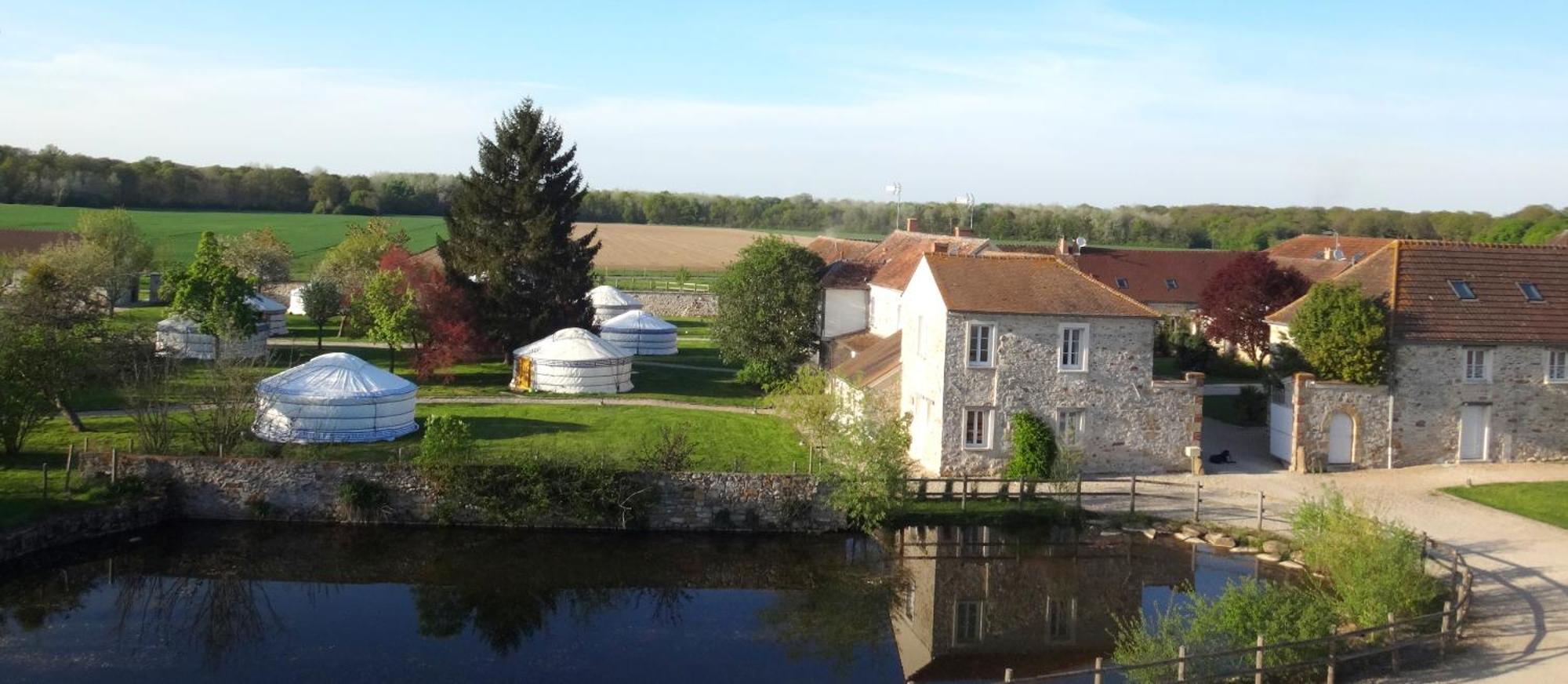 Yourte Nomade-Lodge Les Ecrennes Ngoại thất bức ảnh